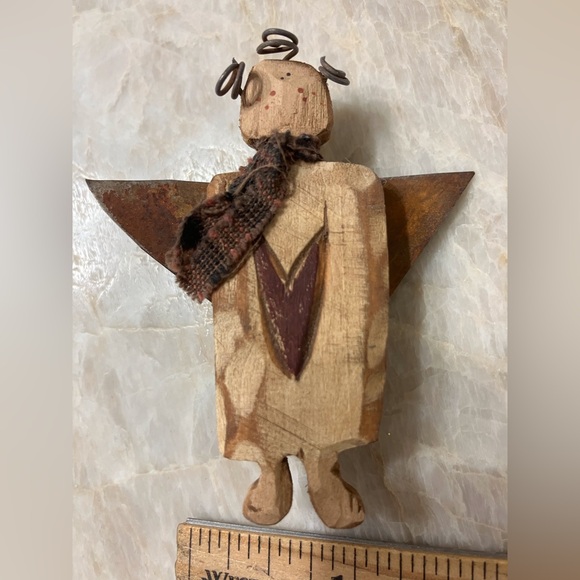 Rustic Angel Pin - Picture 2 of 3